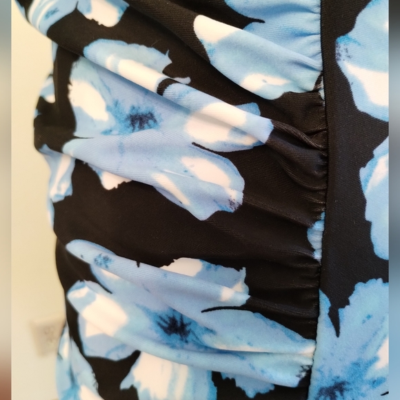 NWT COCOPEAR Women's Shaping Body One Piece Swim Dress Floral Tummy Control Sz S - Picture 8 of 16